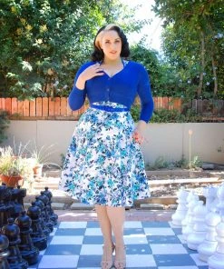 MAK / YeMak Perfect Pinup 3/4 Sleeve Cropped Cardigan In Royal Blue | Pinup Girl Clothing