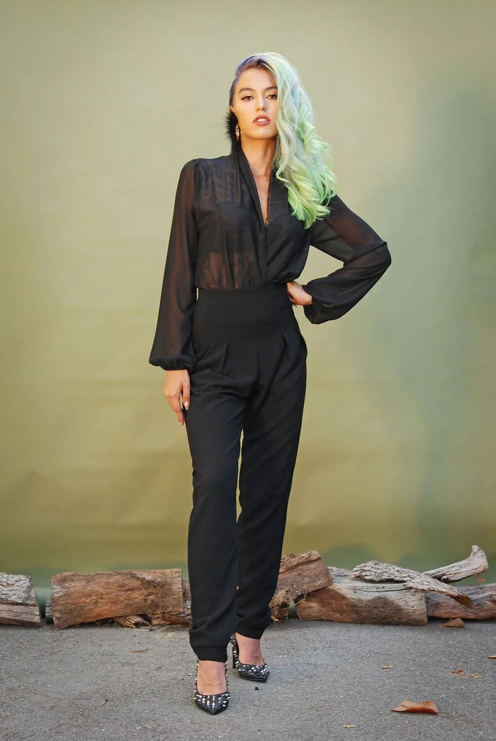Traci Lords For Couture For Every Body Final Sale - Olivia Vintage 90's Style Tapered Pants In Black Stretch Crepe | Traci Lords 6 Traci Lords For Couture For Every Body Final Sale - Olivia Vintage 90's Style Tapered Pants In Black Stretch Crepe | Traci Lords