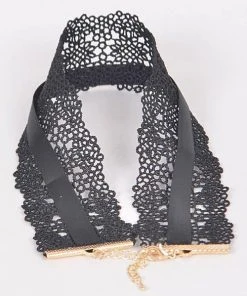 Anzell What's New, Pussycat? Midnight In Paris Lace Choker Necklace In Pink