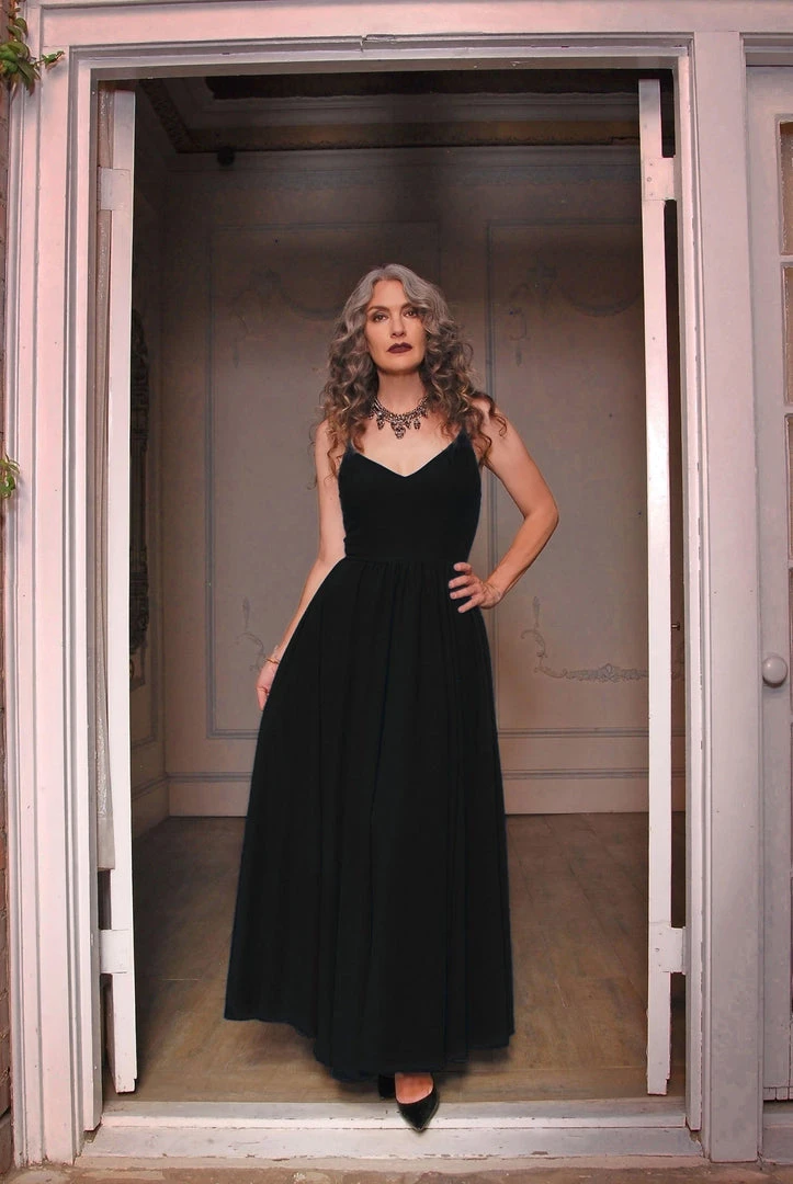 What's New, Pussycat? Amalie Ballerina Daytime Maxi Gown In Solid Black | Pinup Couture 3 What's New, Pussycat? Amalie Ballerina Daytime Maxi Gown In Solid Black | Pinup Couture