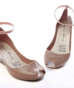 Fiore Rosa - Colombia Shop All In-Stock Items By Size Final Sale - Rosa Smitten Kitten Wedge Heel In Beige