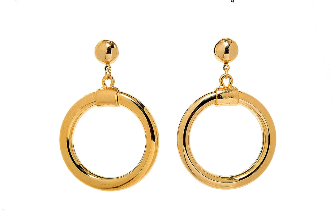 Elizabeth Taylor Final Sale - Legacy Work - Mid-Century Gold Hoop Clip On Earrings Shop All In-Stock Items By Size 4 Elizabeth Taylor Final Sale - Legacy Work - Mid-Century Gold Hoop Clip On Earrings Shop All In-Stock Items By Size