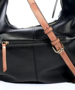 Catherine K On The Move Vegan Leather Purse In Black