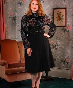 Laura Byrnes Design What's New, Pussycat? Viva 40s Style Tulip Skirt In Solid Black Crepe | Laura Byrnes 29 Laura Byrnes Design What's New, Pussycat? Viva 40s Style Tulip Skirt In Solid Black Crepe | Laura Byrnes