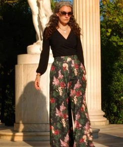 Dietrich Trousers In Dark Bella Roses Crepe 32