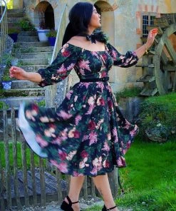 Shop All In-Stock Items By Size Final Sale - Marie-Thérèse Peasant Dress In Dark Bella Roses Crepe | Pinup Couture
