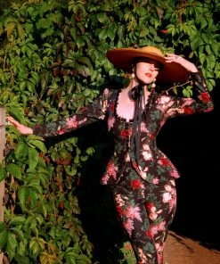 Mariette Peplum Jacket In Dark Bella Roses Gabardine | Laura Byrnes Design