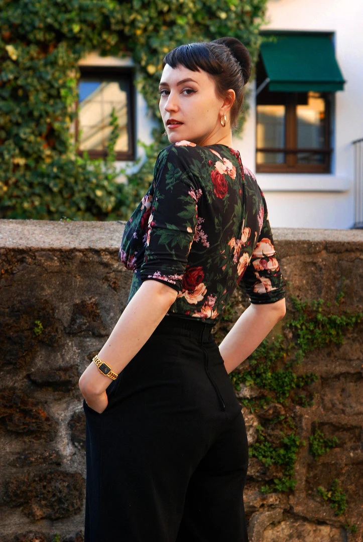 Pinupgirlclothing.com Malia Top In Dark Bella Roses | Laura Byrnes Design What's New, Pussycat? 8 Pinupgirlclothing.com Malia Top In Dark Bella Roses | Laura Byrnes Design What's New, Pussycat?