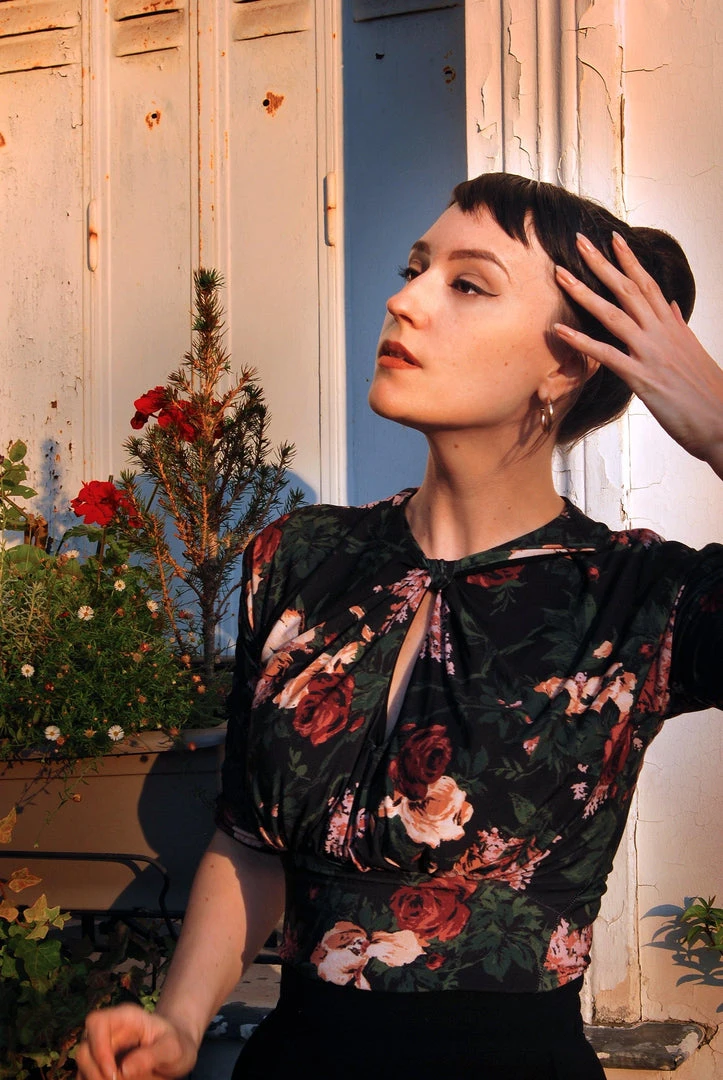 Pinupgirlclothing.com Malia Top In Dark Bella Roses | Laura Byrnes Design What's New, Pussycat? 3 Pinupgirlclothing.com Malia Top In Dark Bella Roses | Laura Byrnes Design What's New, Pussycat?