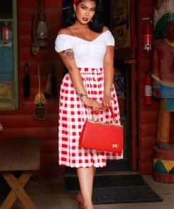 Xinxiang Dixini E-Commerce Co., Ltd. Cupid's Bow Vintage Purse In Lipstick Red Faux Leather