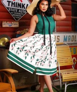 LBHM Edie Button Front Skirt In Pink Lemons | Laura Byrnes & Hope Johnstun What's New, Pussycat?