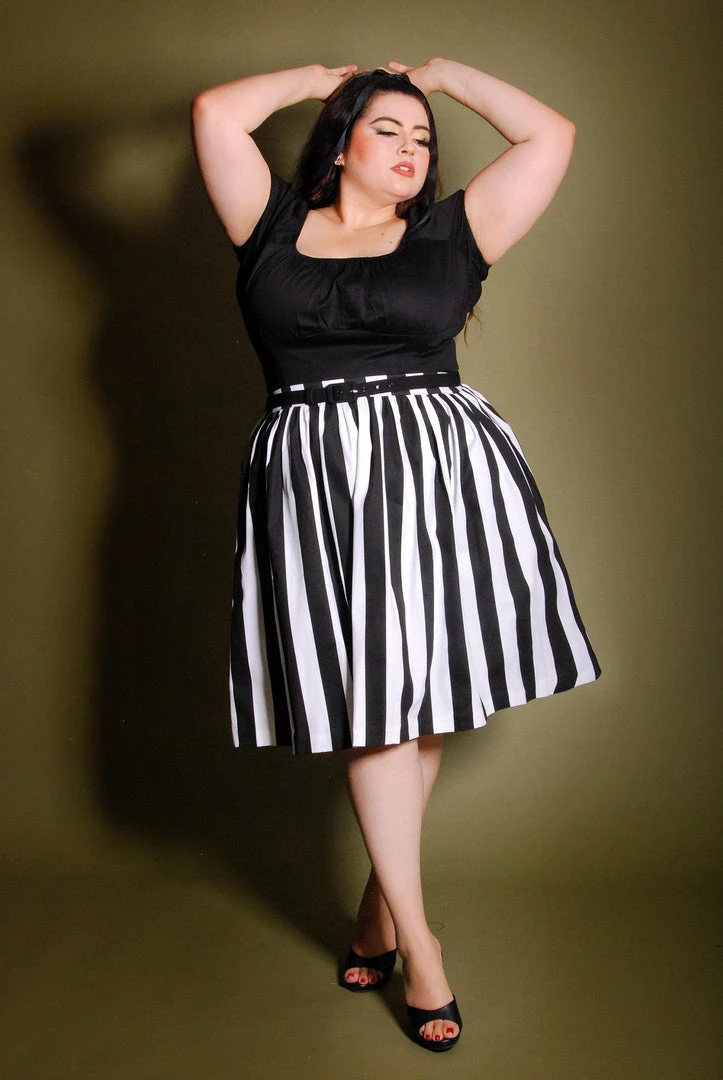What's New, Pussycat? Bella Vintage Gathered Swing Skirt In Black And White Mark Stripe Cotton Sateen | Pinup Couture 4 What's New, Pussycat? Bella Vintage Gathered Swing Skirt In Black And White Mark Stripe Cotton Sateen | Pinup Couture