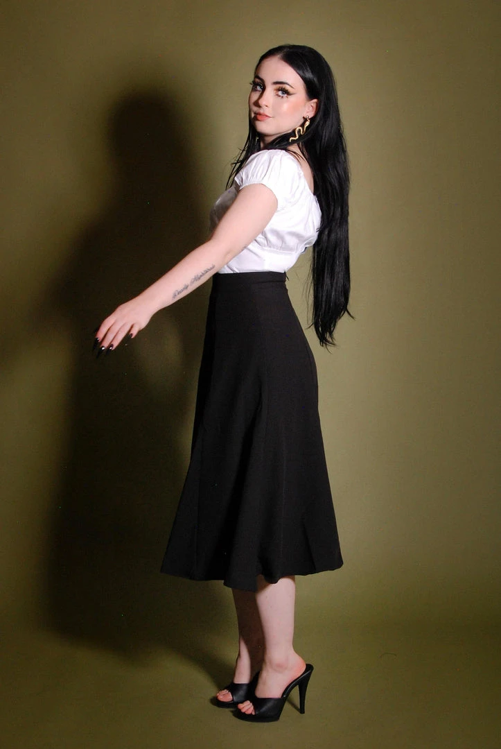 Laura Byrnes Design What's New, Pussycat? Viva 40s Style Tulip Skirt In Solid Black Crepe | Laura Byrnes 5 Laura Byrnes Design What's New, Pussycat? Viva 40s Style Tulip Skirt In Solid Black Crepe | Laura Byrnes