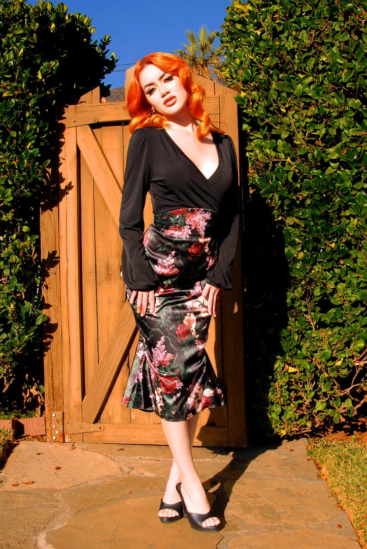 Yvonne Skirt In Dark Bella Roses Satin | Laura Byrnes Design What's New, Pussycat? 6 Yvonne Skirt In Dark Bella Roses Satin | Laura Byrnes Design What's New, Pussycat?