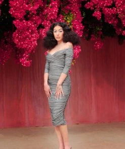 Laura Byrnes Design Shop All In-Stock Items By Size Laura Byrnes California Monica Wiggle Dress In Black And Silver Lurex Knit 20 Laura Byrnes Design Shop All In-Stock Items By Size Laura Byrnes California Monica Wiggle Dress In Black And Silver Lurex Knit