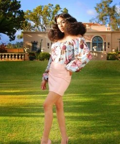 Laura Byrnes Design Final Sale - Sylvie Long Sleeve Peasant Top In Bella Roses Print | Laura Byrnes 7 Laura Byrnes Design Final Sale - Sylvie Long Sleeve Peasant Top In Bella Roses Print | Laura Byrnes