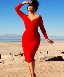 Laura Byrnes Design Laura Byrnes California Monica Wiggle Dress In Red