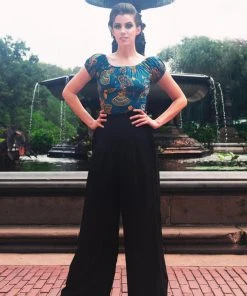 LBHM Classic Peasant Top In Teal Spanish Fans Cotton Sateen | Laura Byrnes & Hope Johnstun What's New, Pussycat?