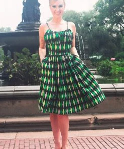 Shop All In-Stock Items By Size Final Sale - Ella Vintage Style Sun Dress In House Harlequin Green Cotton Sateen | Pinup Couture