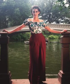 What's New, Pussycat? Classic Peasant Top In Blue Floral Cotton Sateen | Pinup Couture