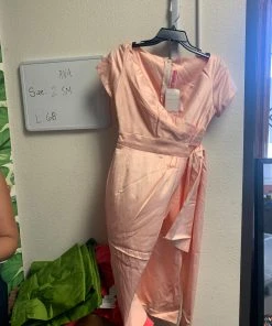 Pinup Girl Clothing OYS - Ava Wiggle Dress In Peach - L68