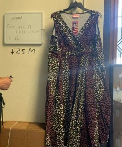 Pinup Girl Clothing OYS - Maternity Friendly Scrumptious Dress In Leopard - L72