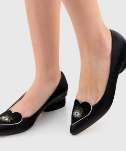 Butrich Shazam Flats