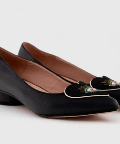 Butrich Shazam Flats