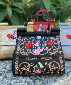 Chaiuzhou Dai Versailles Embroidered Bag In Black What's New, Pussycat?