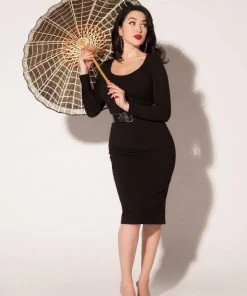 Couture For Every Body What's New, Pussycat? Hannah Wiggle Dress In Black Crepe | Laura Byrnes Design
