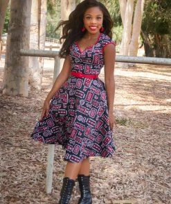 Final Sale - Pinup Couture Heidi Dress In Black Bandana Print