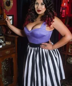 What's New, Pussycat? Bella Vintage Gathered Swing Skirt In Black And White Mark Stripe Cotton Sateen | Pinup Couture 23 What's New, Pussycat? Bella Vintage Gathered Swing Skirt In Black And White Mark Stripe Cotton Sateen | Pinup Couture