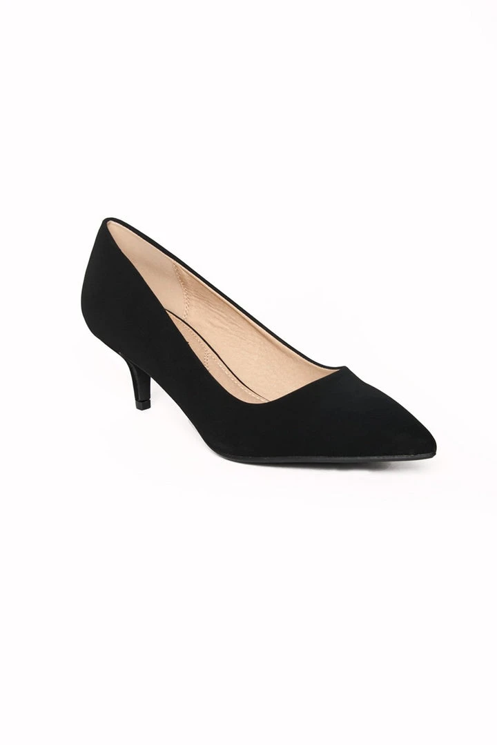 Vendor-unknown OYS - 6 - Final Sale - Comfortably Chic Faux Suede Pump In Black Shop All In-Stock Items By Size 4 Vendor-unknown OYS - 6 - Final Sale - Comfortably Chic Faux Suede Pump In Black Shop All In-Stock Items By Size